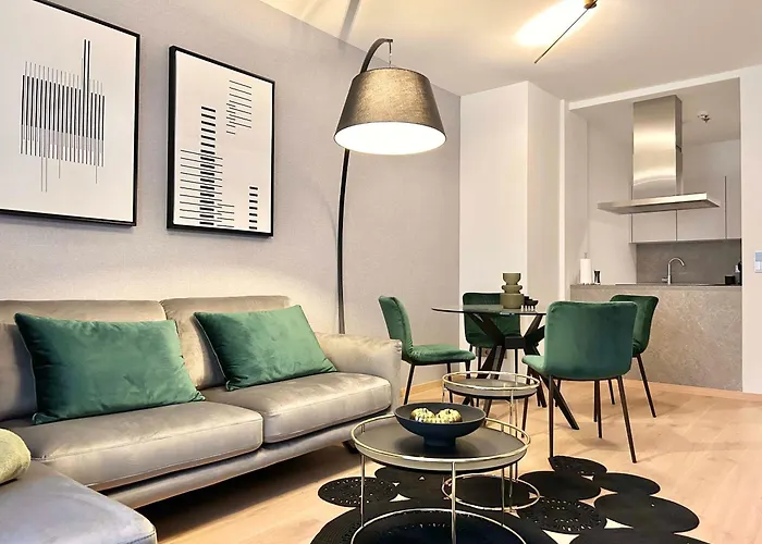 Emerald Luxury
